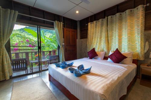 Kanya Cozy Bungalows Kata Beach Room Type - Superior Bungalow
