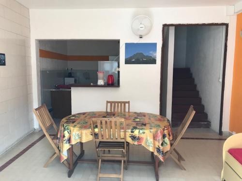 Instalaciones, L'Escale du Mouillage in Saint-Pierre