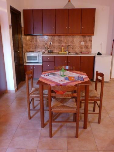 Efterpi - image 14