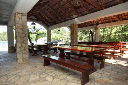 Seaside secluded apartments Cove Karkavac - Scedro Hvar - 8801 - image 8