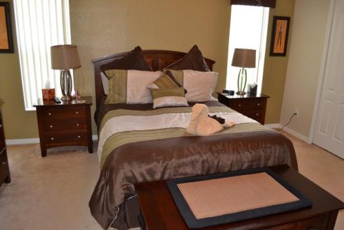 Julie's West Haven Home - image 5