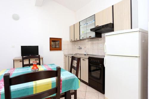 Apartment Rogoznica 10338a - image 5