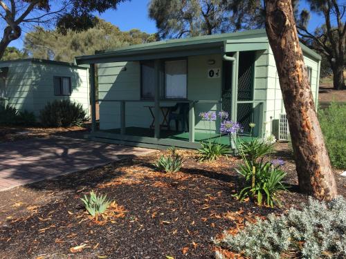 . Lake Albert Caravan Park