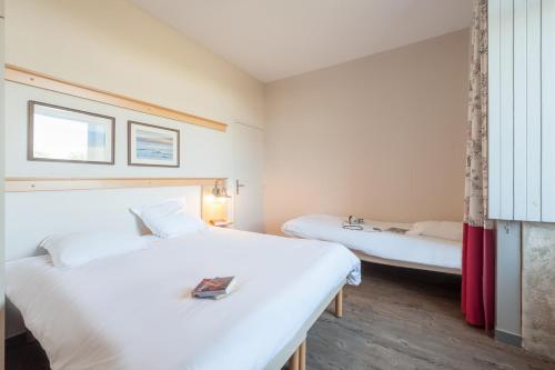 1 double bed, 1 sofa bed