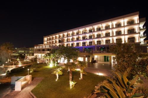 Main Palace Hotel - 출입구