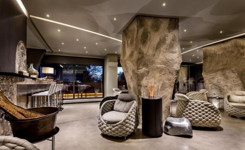 Vitoria Stone Hotel - image 2