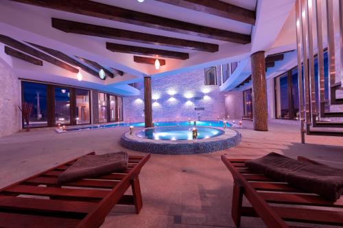 Pezsgőfürdő, Allegria Hotel in Gyulafehérvár