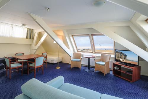 Boulevard Hotel Scheveningen - image 2