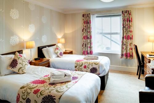 Best Western Lord Haldon Hotel Located in Shillingford St George, Best Western Lord Haldon Hotel is a perfect starting point from which to explore Exeter. Offering a variety of facilities and services, the hotel provides all you ne