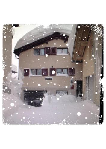 Privatzimmer / bed & breakfast, Andermatt (zdjęcie 2)