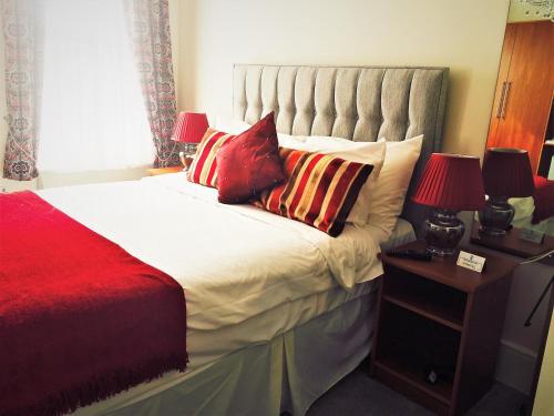 Ilfracombe House - image 7