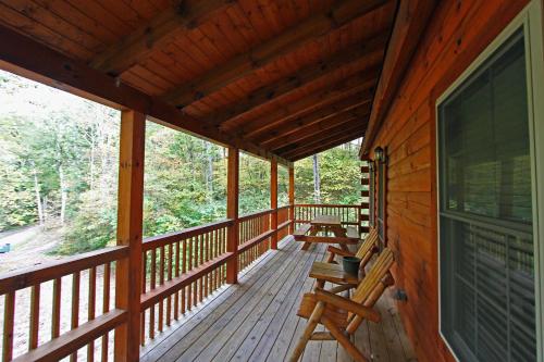 Big Pine Lodge In Hocking Hills Logan Reservations Online