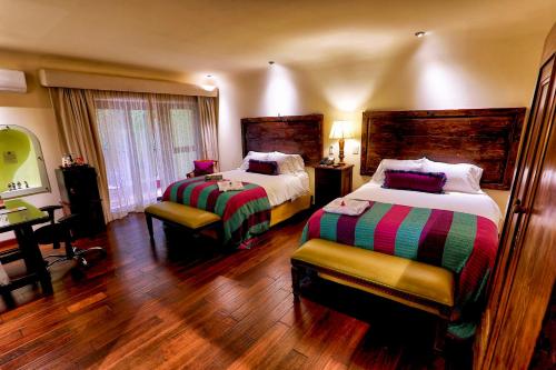 Pensativo House Hotel - image 4