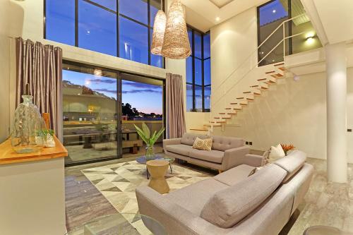 

Luxurious Penthouse Apartment in Colourful Bo Kaap