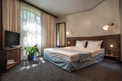 Uniqato Hotel - image 5
