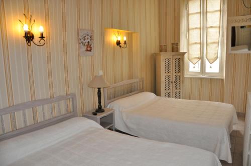 les deux acacias Hotel de charme Saissac