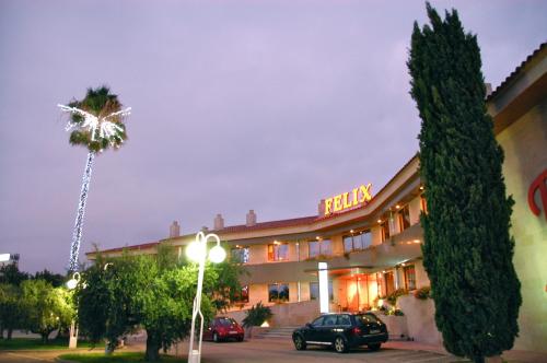 Felix Hotel