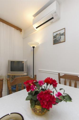 Apartments Slavica - image 4