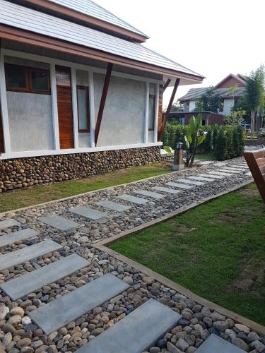 Slow Life Sabaidee Pai Bed & Breakfast – Pai, ND