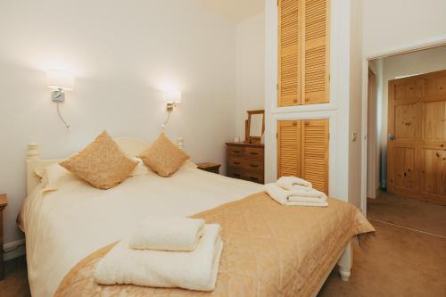 Luccombe Farm Holiday Cottages - main image