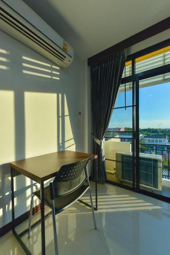 スリン Jarat Mansion 3つ星 ホテル 外観