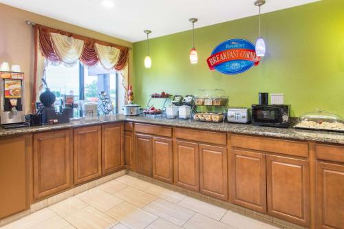 Baymont by Wyndham Waukesha in วอคิซอ (WI)