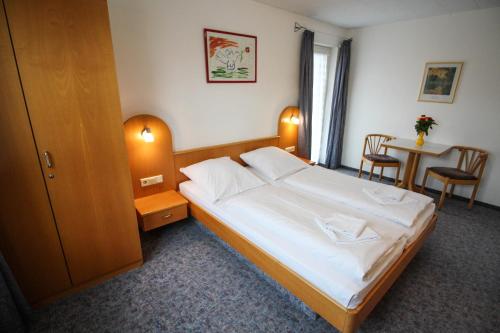 Hotel Relax - image 7
