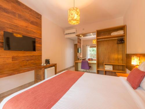 120753619 Kalango Hotel Boutique