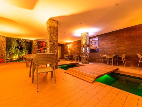 120754171 Kalango Hotel Boutique