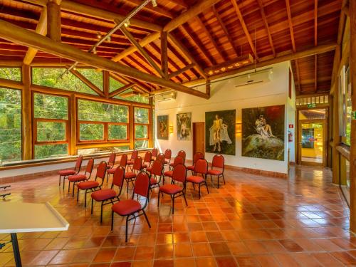 120754232 Kalango Hotel Boutique