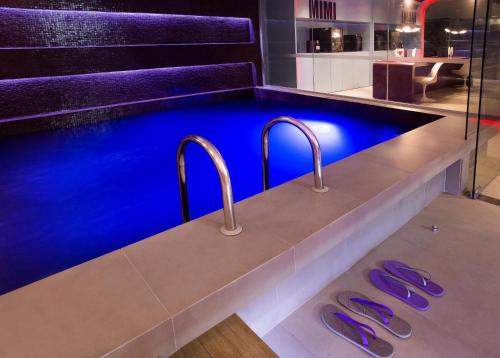 สระว่ายน้ำ, Lush Motel Ipiranga in กัมบูซิ