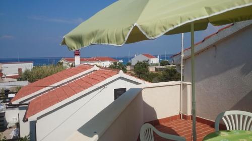  Apartments Sonja in Silba