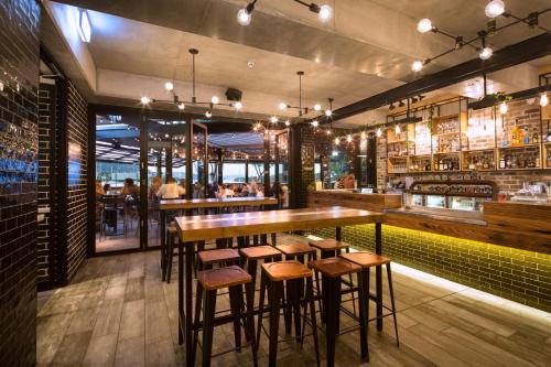 Bar/Bekleme Salonu, Bayview Hotel Woy Woy in Merkez Sahil