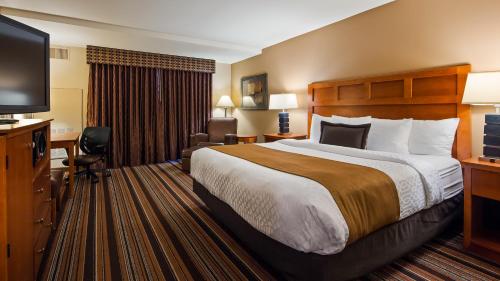 Best Western Plus Bloomington Hotel