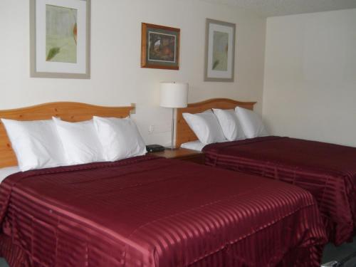 Oyster Bay Inn & Suites in Bremerton (WA)