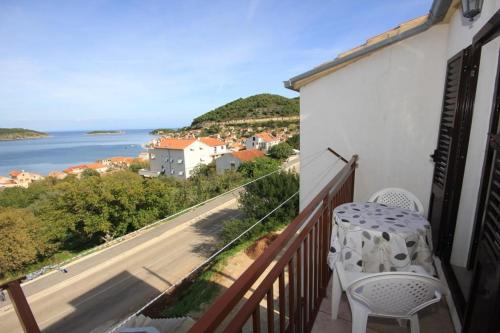 Apartment Vis 8448a