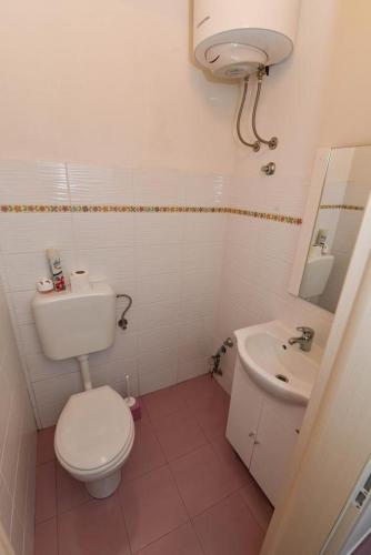 Apartments by the sea Rtina - Miletici, Zadar - 11548, Ražanac (Rasanze) (foto 8)