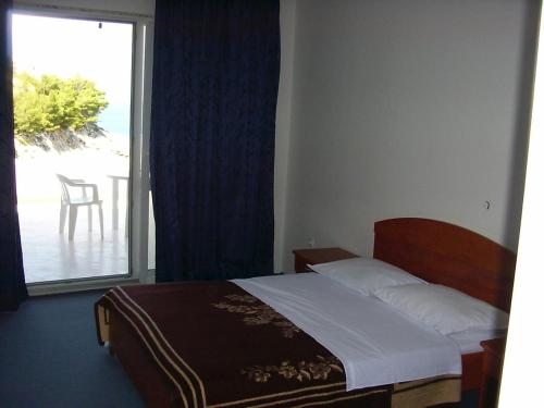  Double Room Uvala Bristova 12140g, Pension in Bogomolje