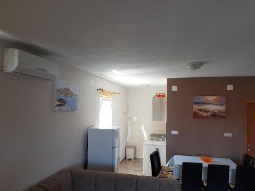 Family friendly seaside apartments Kanica, Rogoznica - 12895, Rogoznica (photo 7)