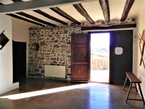 Előcsarnok, Mas de Muñoz (Mas de Munoz) in Mora de Rubielos