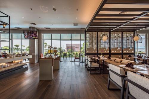 Food and beverages, Enso Hotel in Cikarang