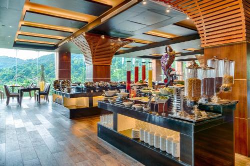 Makanan dan Minuman, The Golden Crown Hotel in Kandy