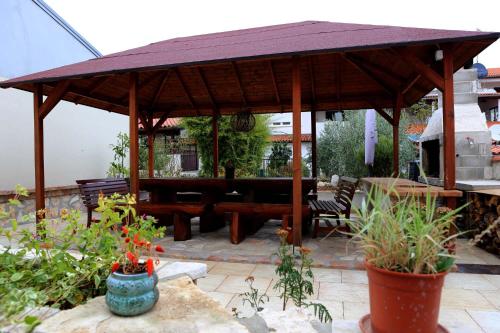 Apartment Zeljko 63 - image 10