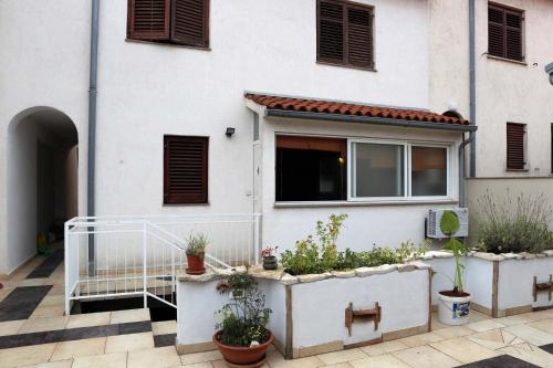 Apartment Zeljko 63 - image 12