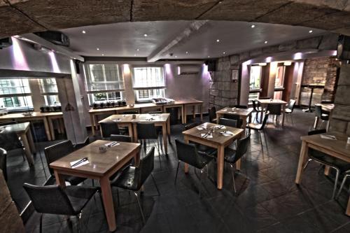 Restaurant, The George Hotel in Whitby