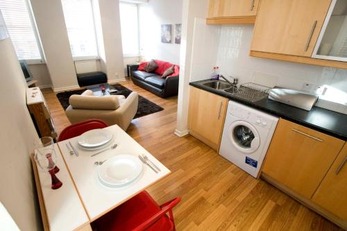 innerCityLets - Royal Mile - image 5