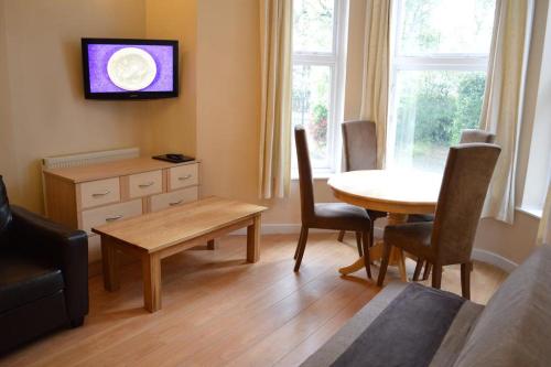 The Westlynne Apartments - image 13