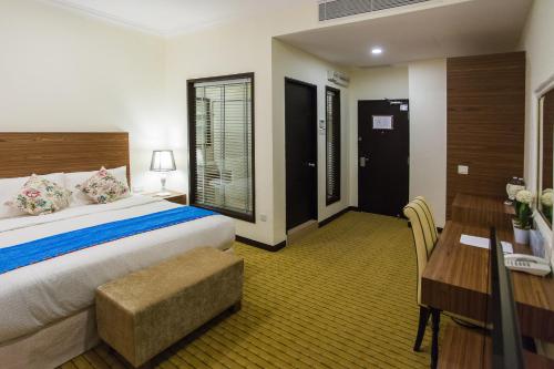 Classic Room image 3