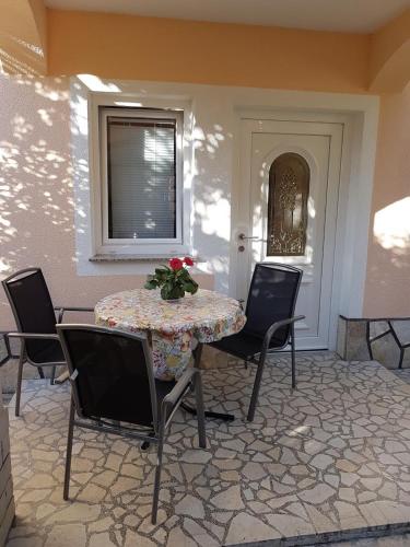 One-Bedroom Apartment with Terrace image 10
