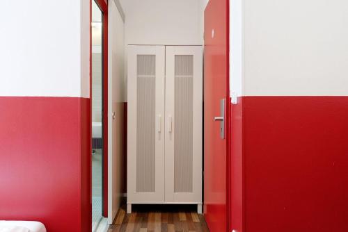 Ballhaus Berlin Hostel - image 13